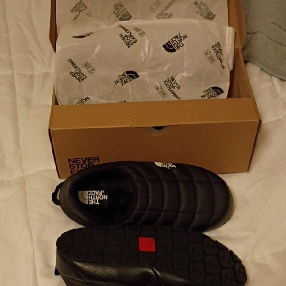 The North Face Men's Quilted Slip-On Mules in Black